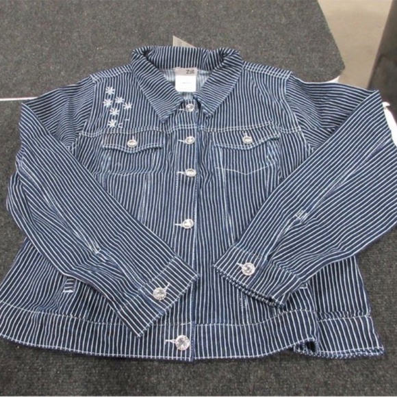 Zoe Spandex Jean Jacket by Michael Phillips - Picture 5 of 5